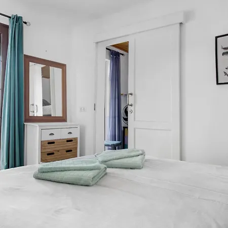 Puerto Chico 1 * بلايا بلانكا